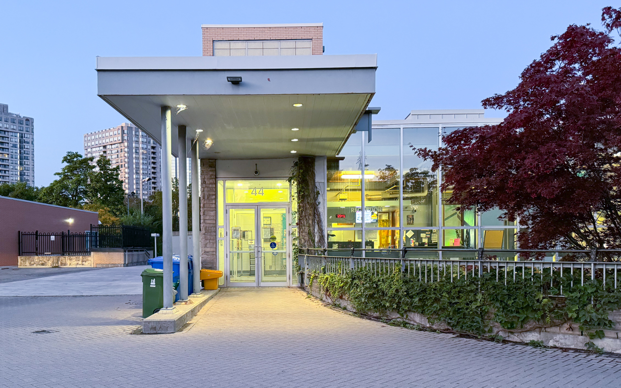 Memorial Pool and Health Club